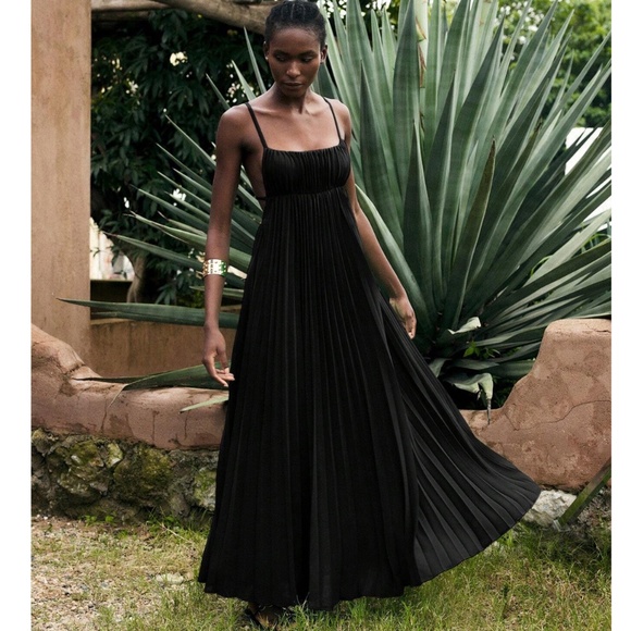Black Pleated Maxi Babydoll Dress Open Back Flowy Skirt Tie Straps - Picture 1 of 10
